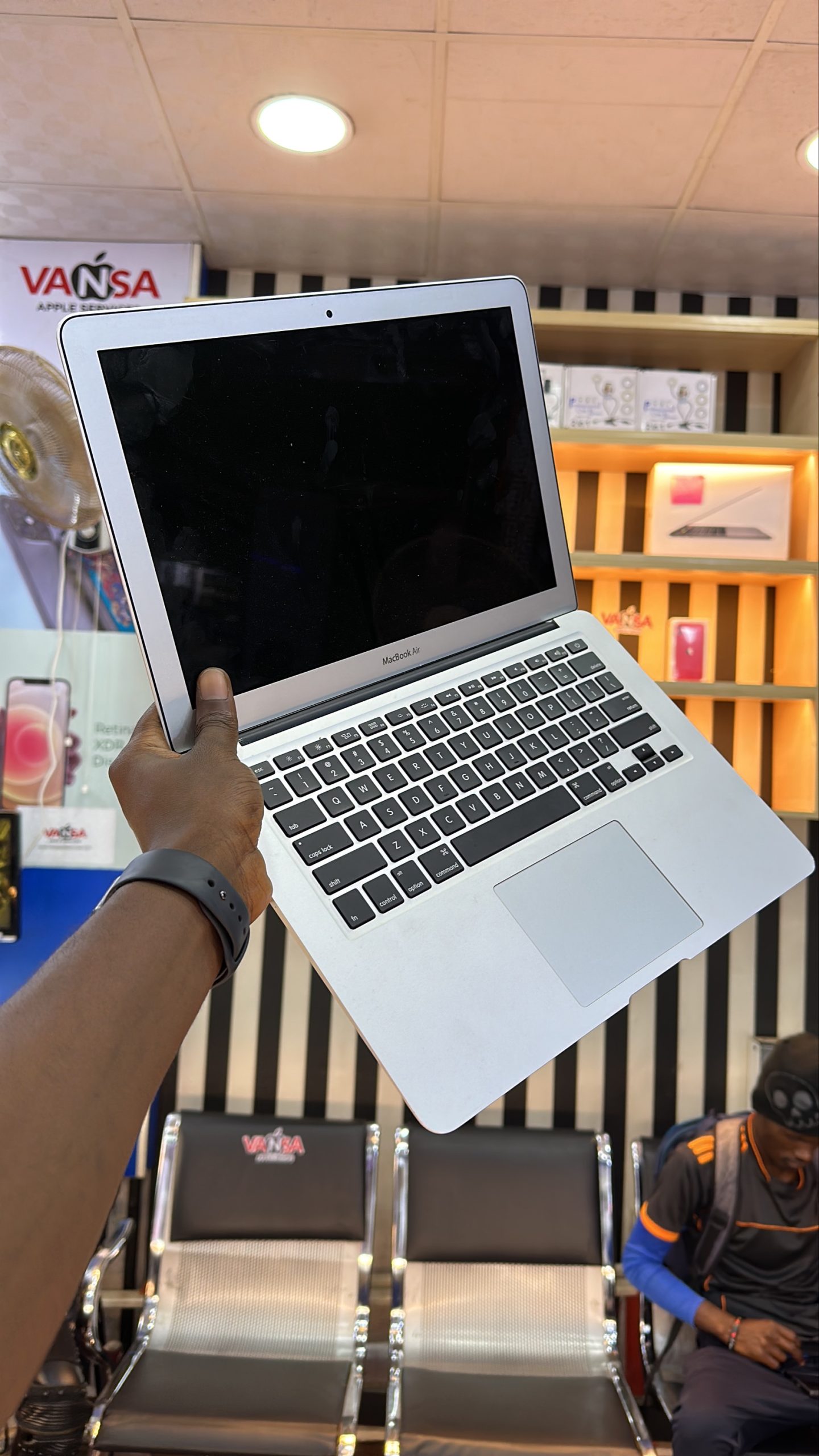 最安価格MacbookAir 2017 モデル MacBook本体